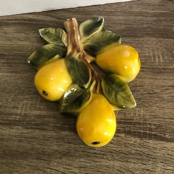 Vtg Yellow Pear Bundle Chalkware Wall Decor - Picture 2 of 15